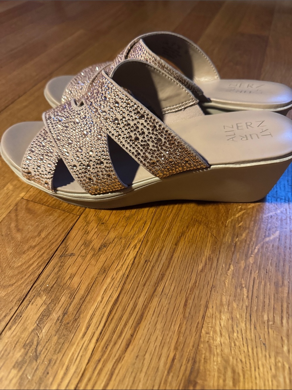 🐷 Naturalizer Rose Gold Rhinestone Wedge Slip On Sandals - Picture 6 of 10